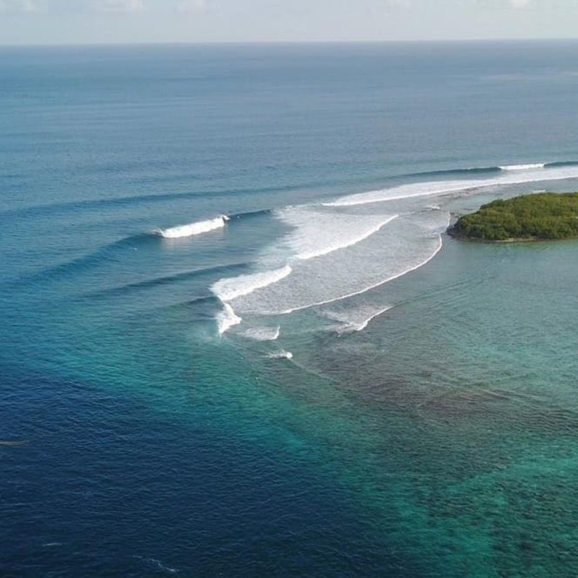 Maldives surfing